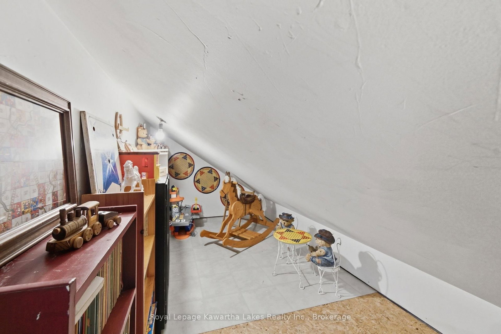 100 Pinewood Boulevard • Kawartha Lakes, ON photo 27