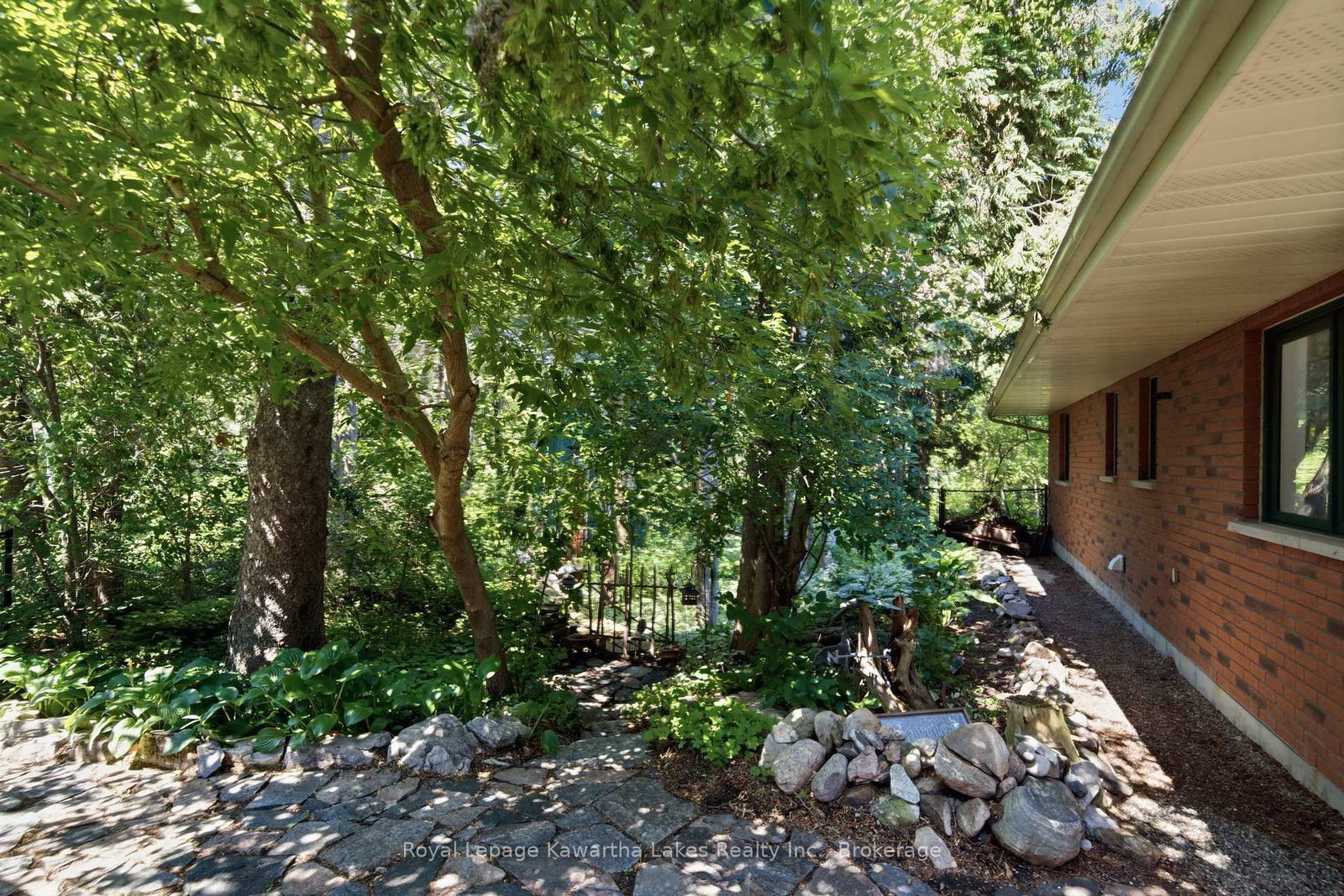 100 Pinewood Boulevard • Kawartha Lakes, ON photo 41
