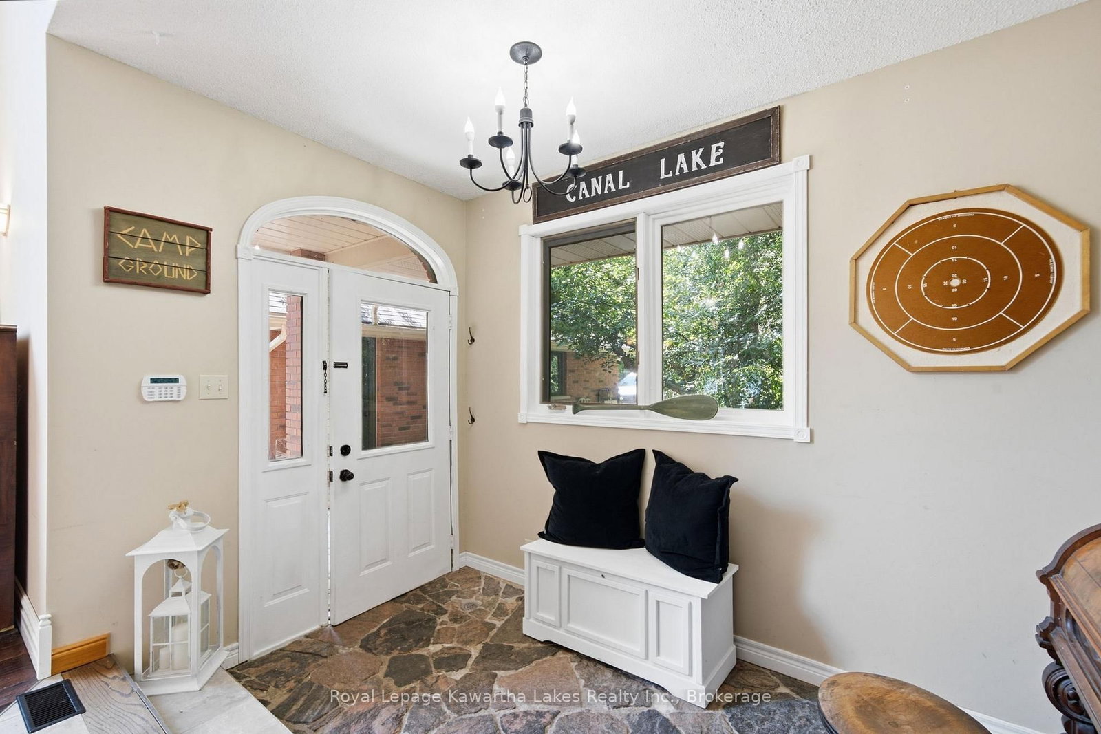 100 Pinewood Boulevard • Kawartha Lakes, ON photo 6
