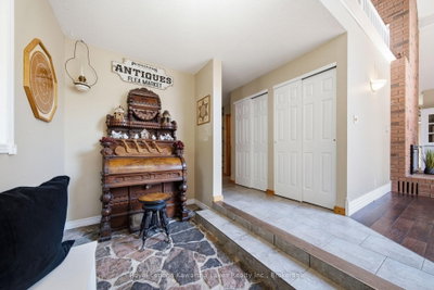 100 Pinewood Boulevard • Kawartha Lakes, ON photo 7