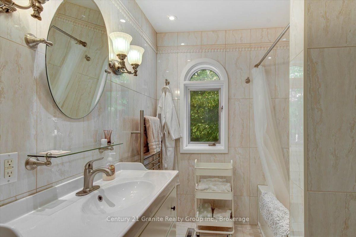 41 Maple Street • Bancroft, ON photo 21