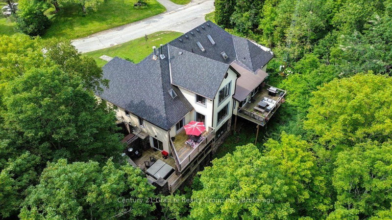 41 Maple Street