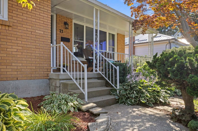 21 Spruce Street