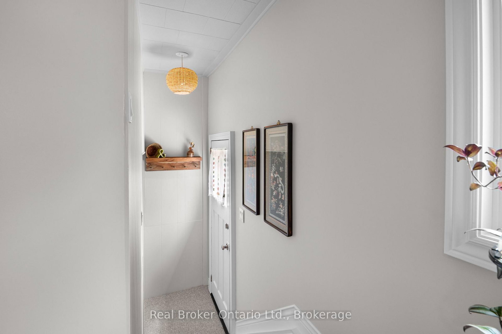 677 Garafraxa Street N • West Grey, ON photo 10