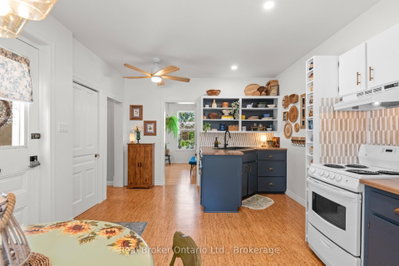 677 Garafraxa Street N • West Grey, ON photo 4