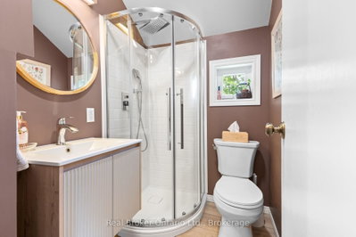 677 Garafraxa Street N • West Grey, ON photo 8
