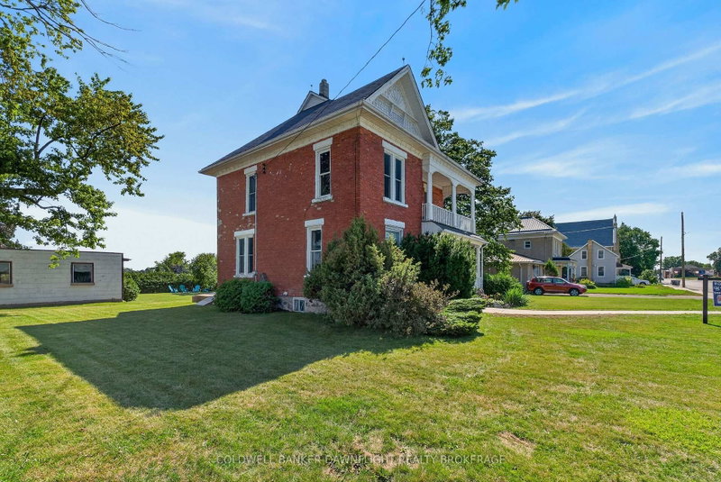 117 Main Street E