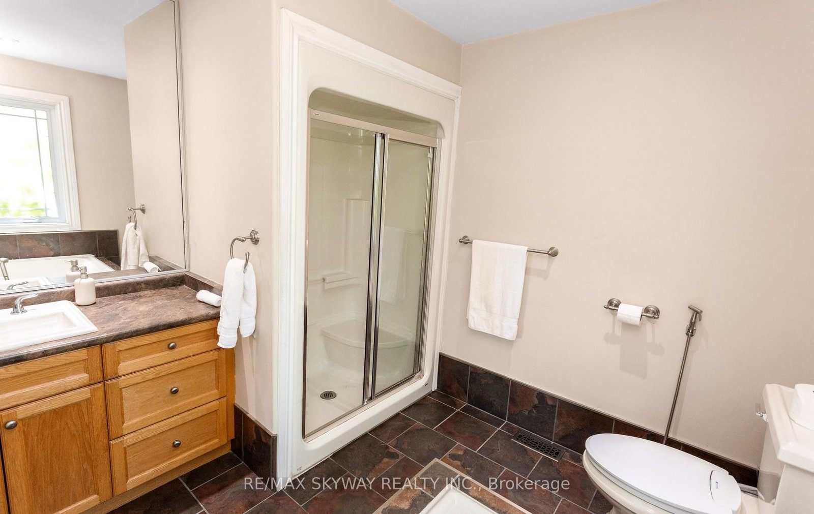 8046 Beaverdams Road • Niagara Falls, ON photo 30
