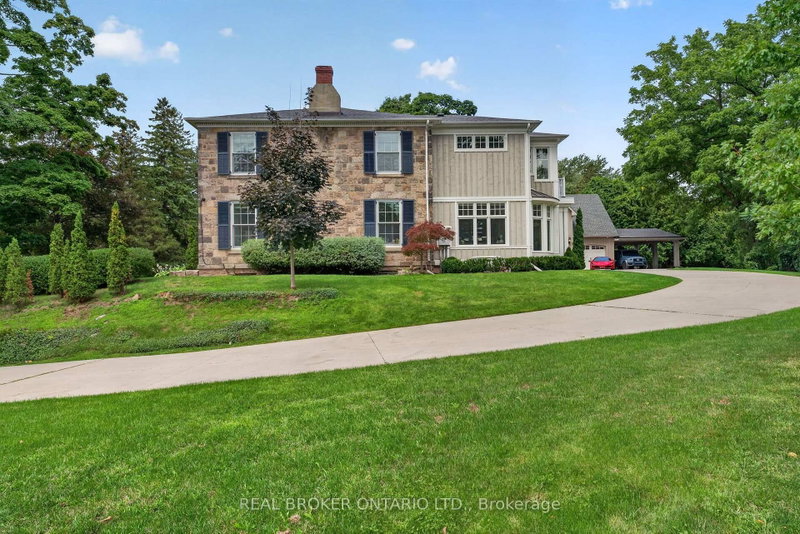 63 Mill Street S