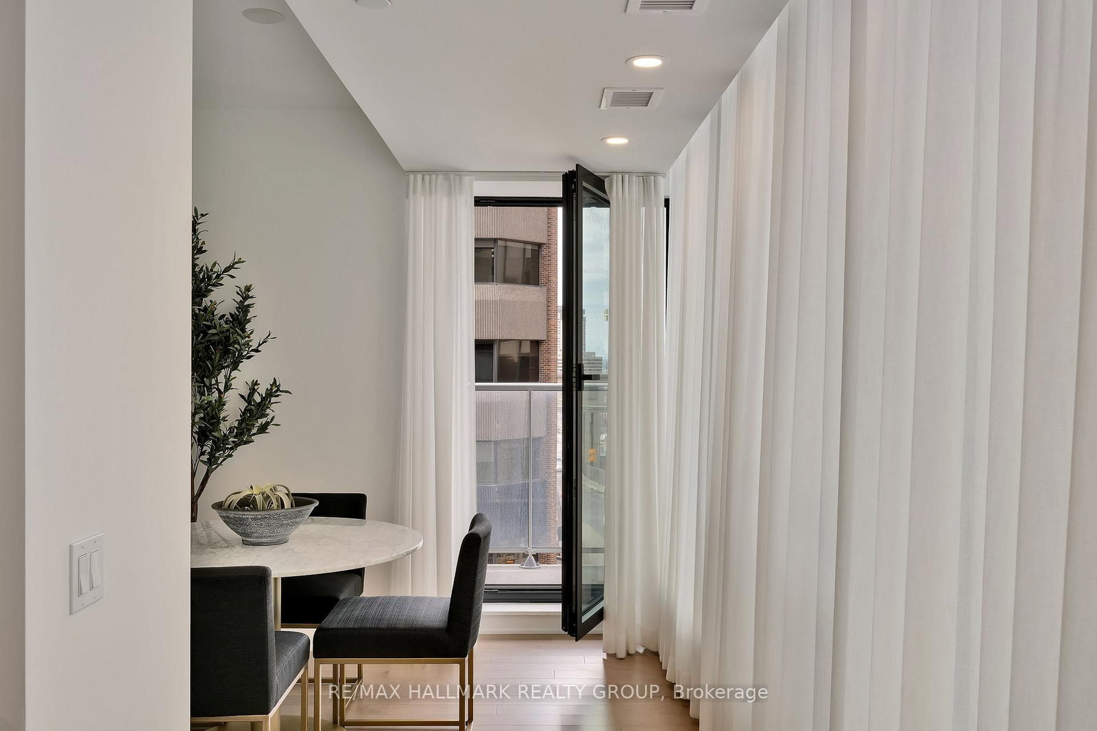 340 Queen Street • #1306 • Ottawa, ON photo 23