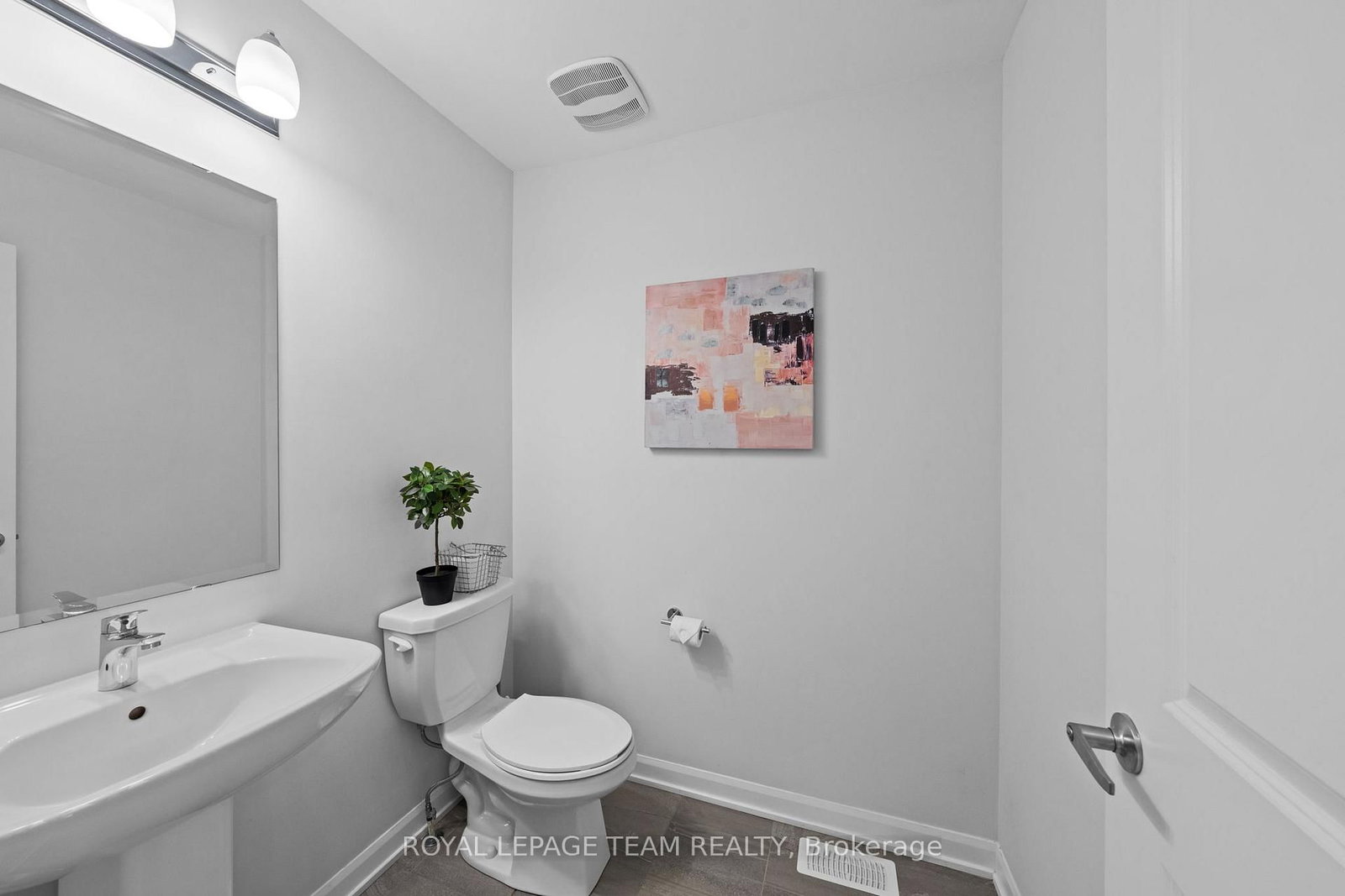 45 Finglas Court • Ottawa, ON photo 18