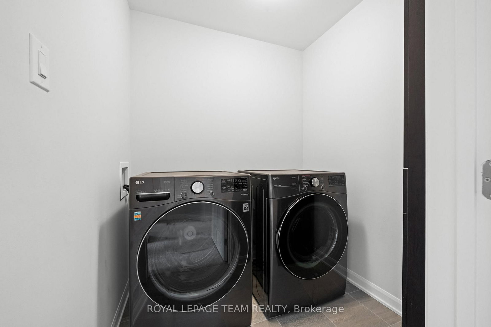 45 Finglas Court • Ottawa, ON photo 30