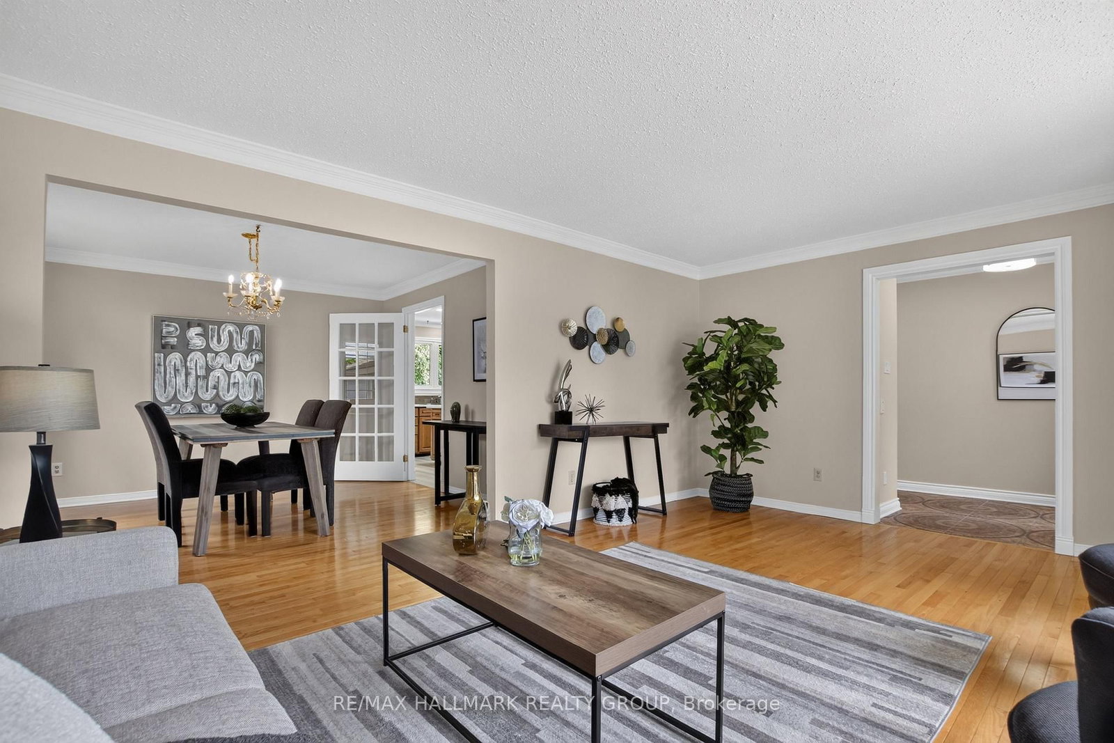 1125 Plante Drive • Ottawa, ON photo 7
