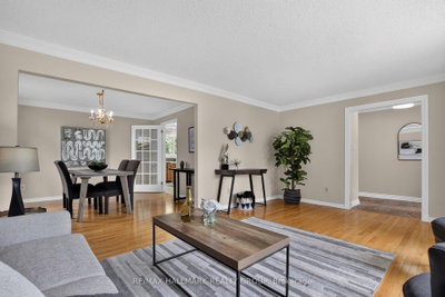 1125 Plante Drive • Ottawa, ON photo 7