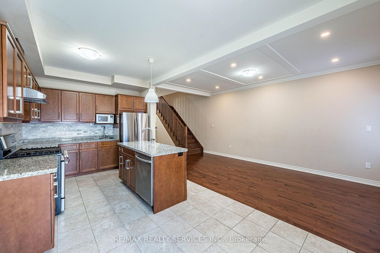 43 Sonoma Valley Crescent • Hamilton, ON photo 12