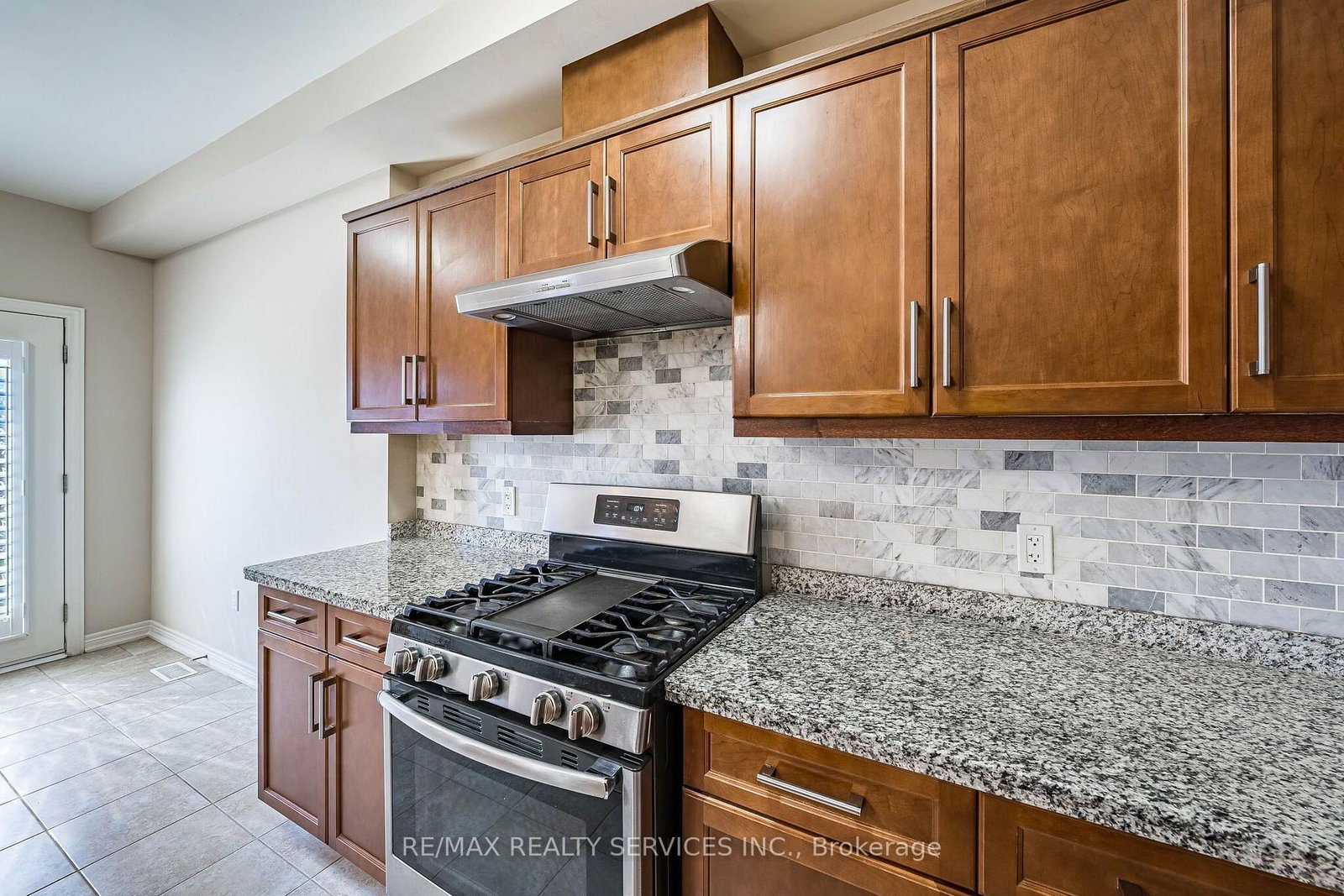 43 Sonoma Valley Crescent • Hamilton, ON photo 16