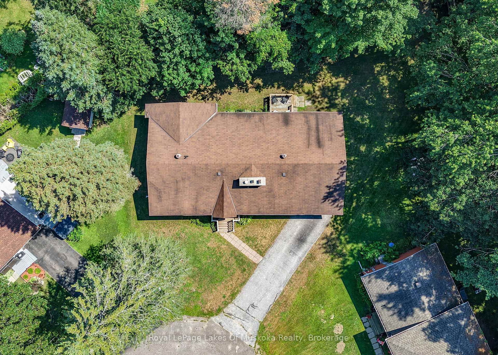 180 Lofty Pines Crescent • Gravenhurst, ON photo 9