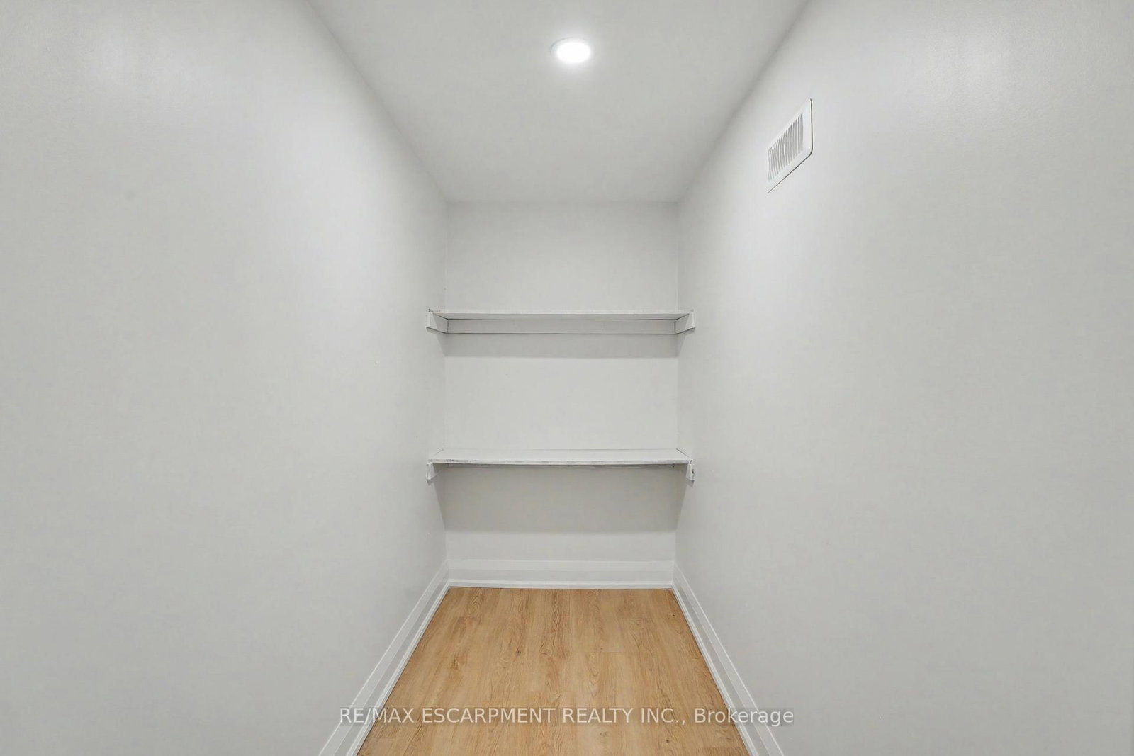 311 East 14th Street • Hamilton, ON photo 39