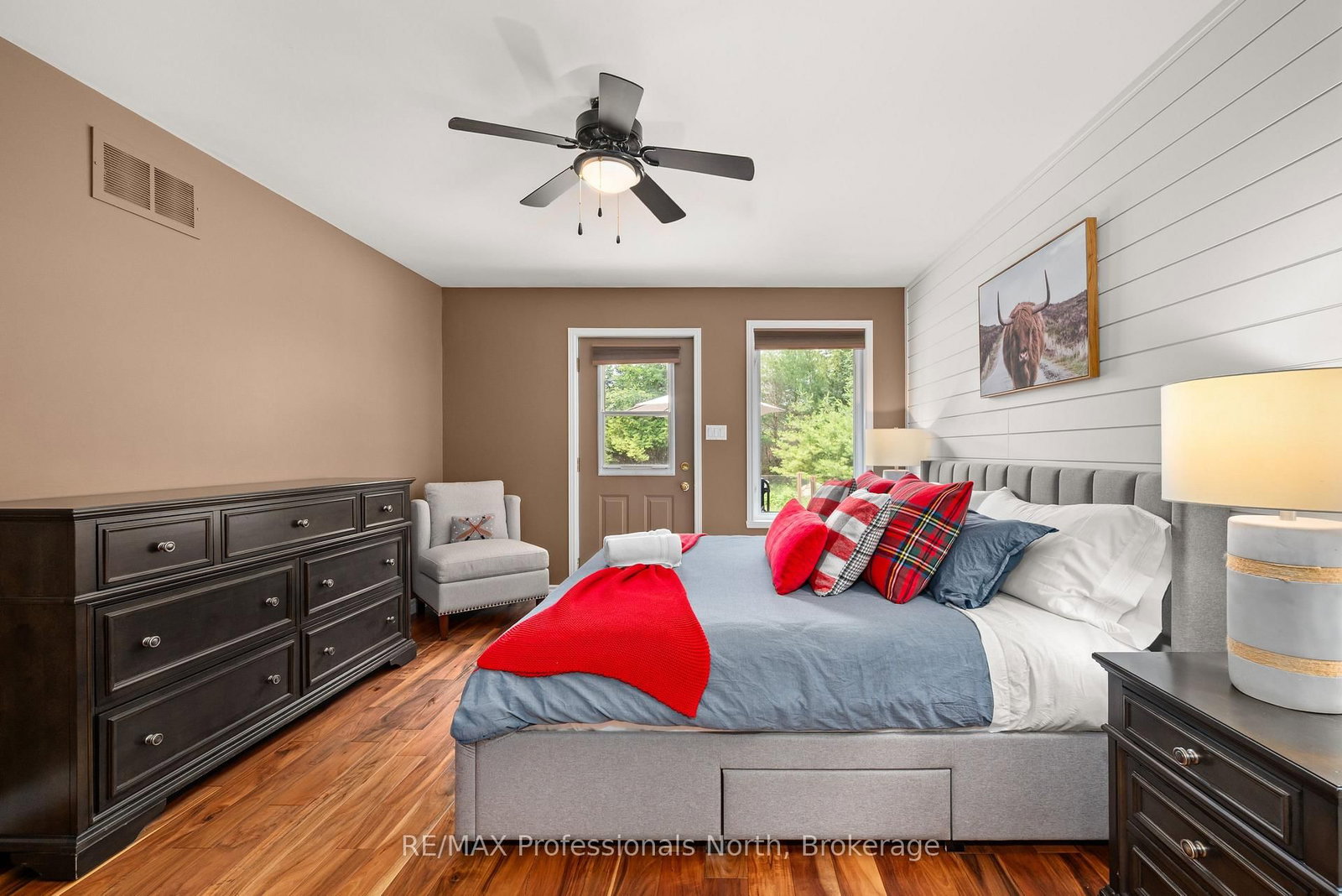 1044 Elk Drive • Dysart et al, ON photo 25