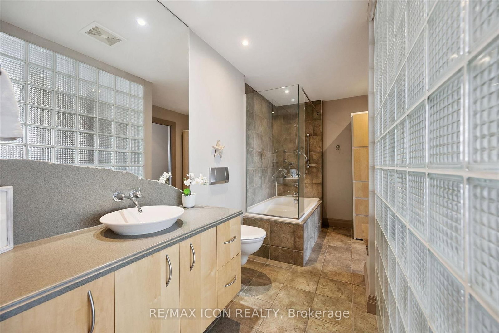 36 Hayhurst Road • #329 • Brantford, ON photo 22