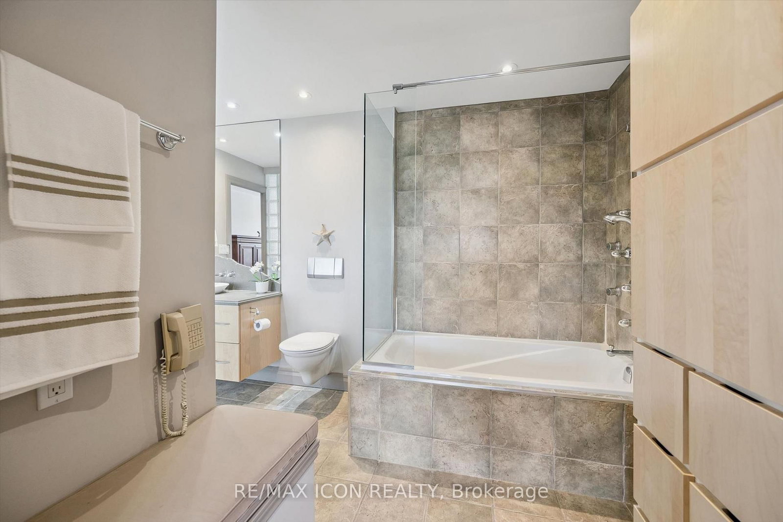36 Hayhurst Road • #329 • Brantford, ON photo 23