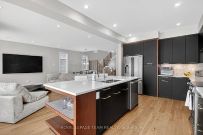 988 Beckton Heights • Ottawa, ON photo 4