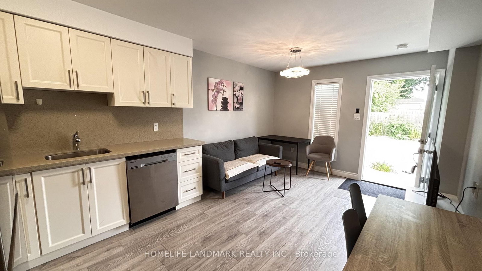122 COURTLAND Avenue E • Waterloo, ON photo 6