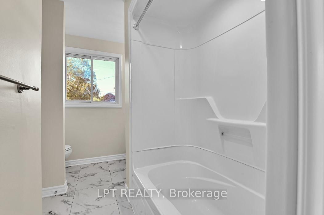 209 BRIDGE Street N • North Grenville, ON photo 15