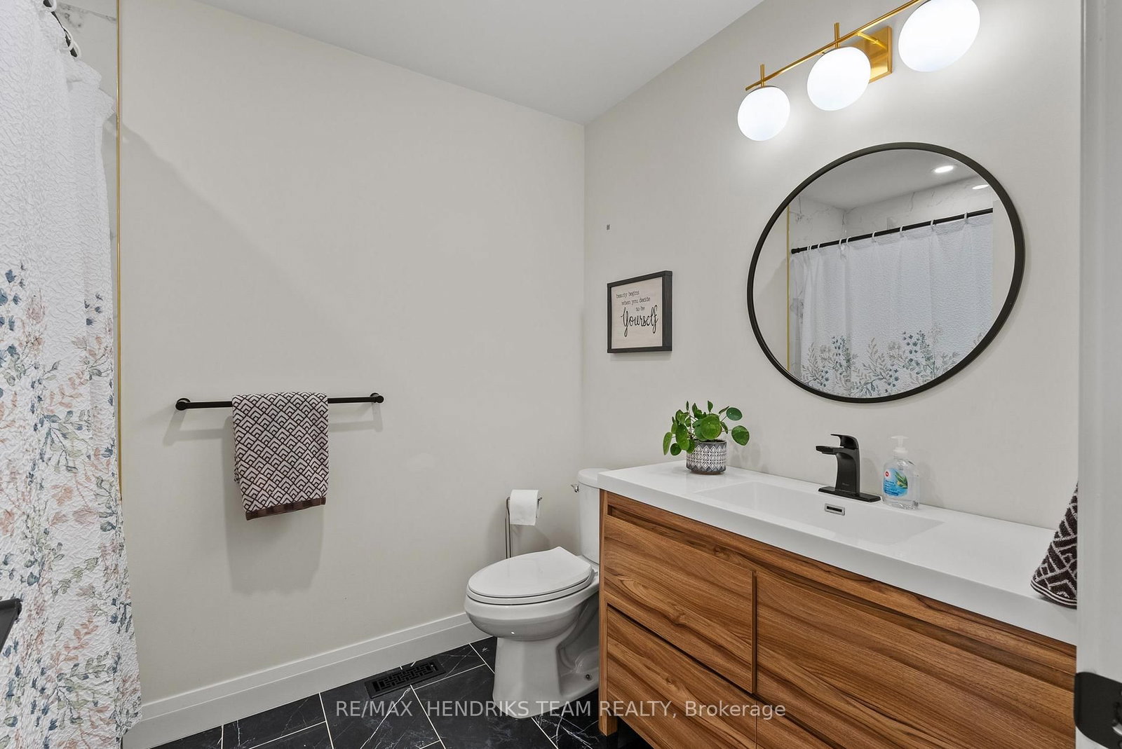 24 Prospect Avenue • St. Catharines, ON photo 20