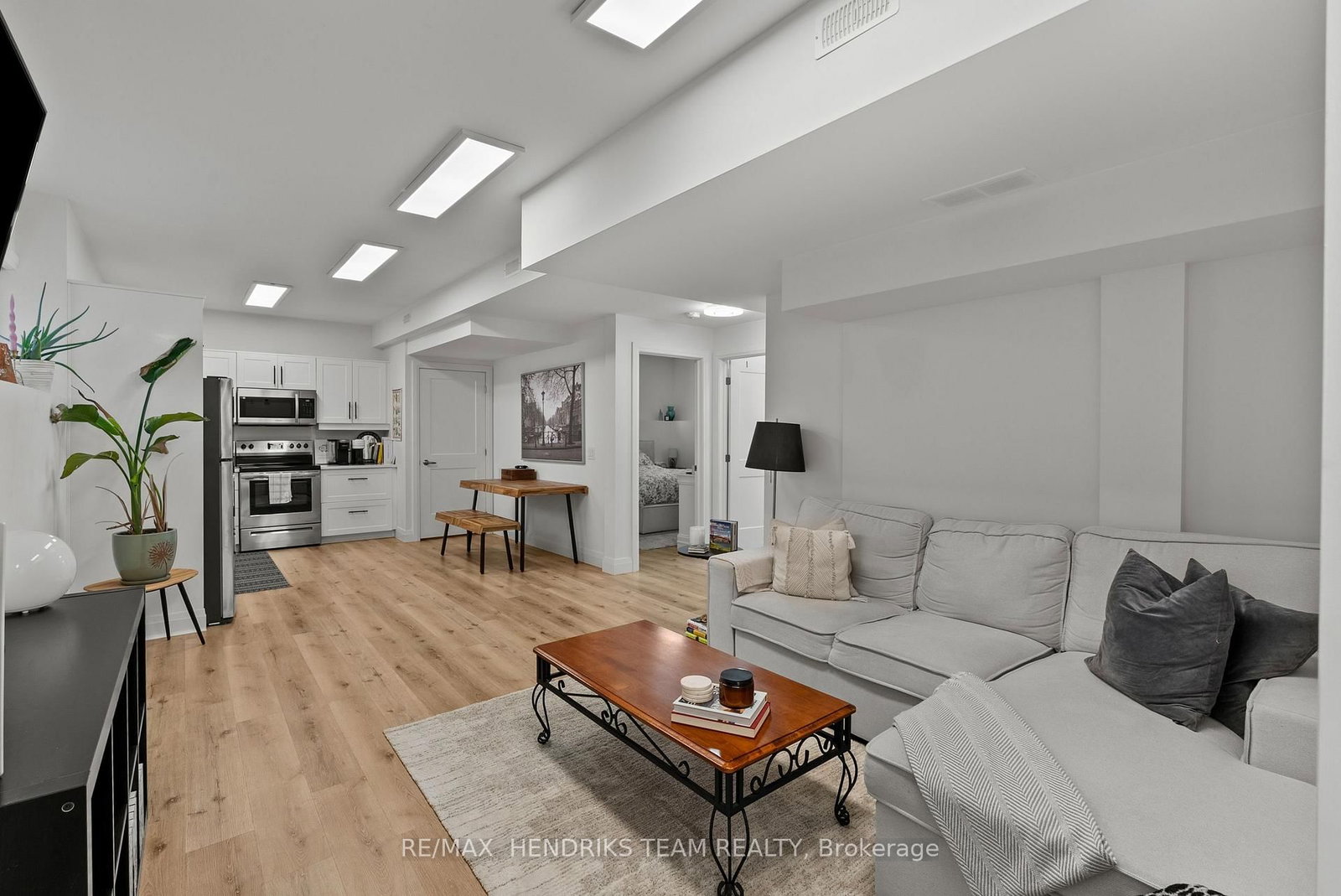 24 Prospect Avenue • St. Catharines, ON photo 30