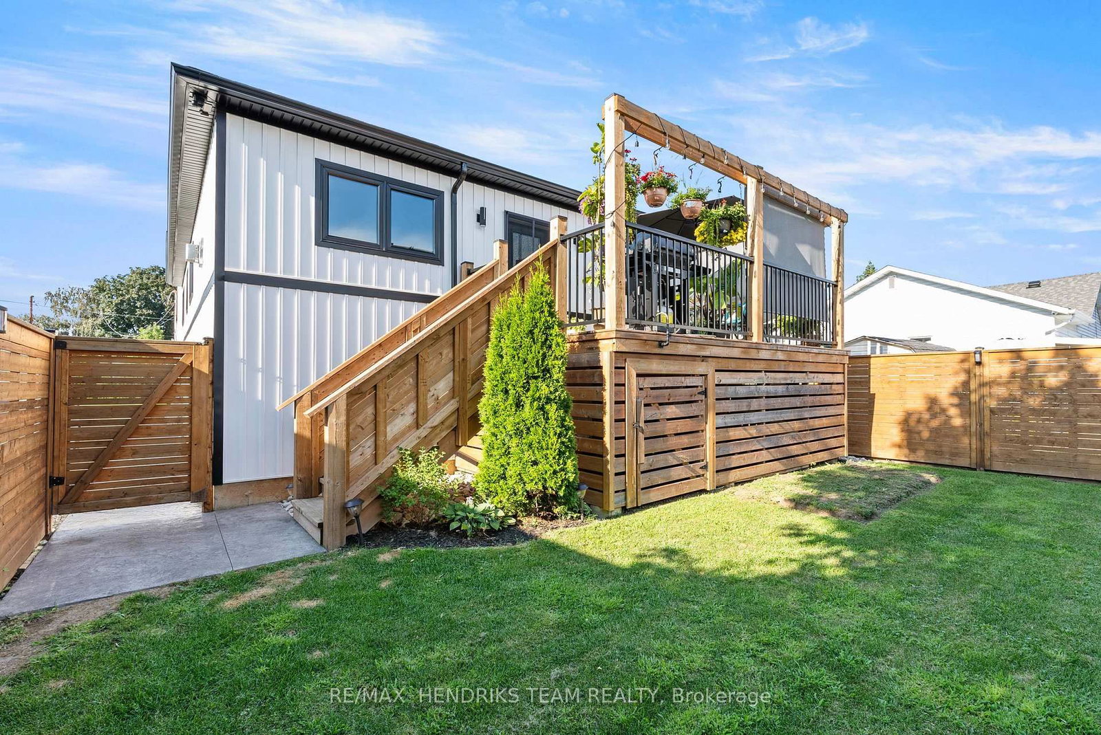 24 Prospect Avenue • St. Catharines, ON photo 39
