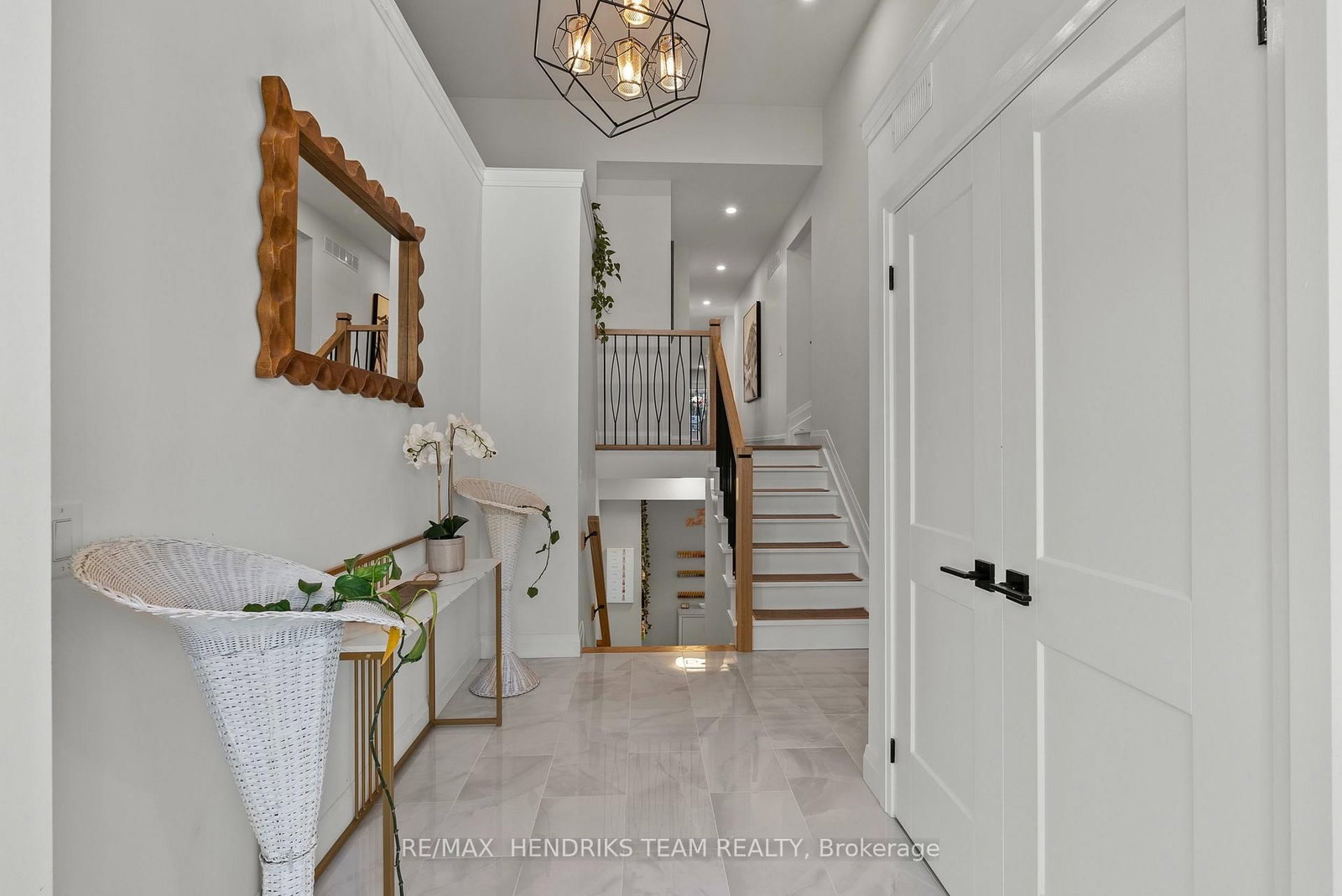 24 Prospect Avenue • St. Catharines, ON photo 6