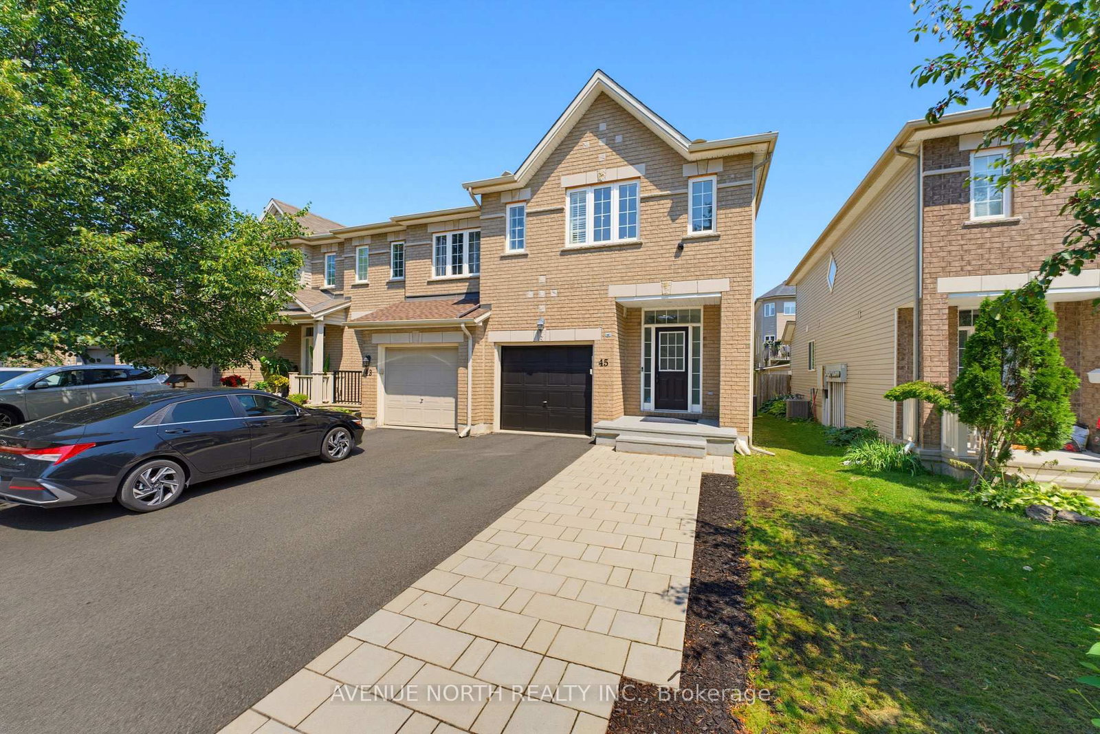 45 SADDLESMITH Circle • Ottawa, ON photo 3