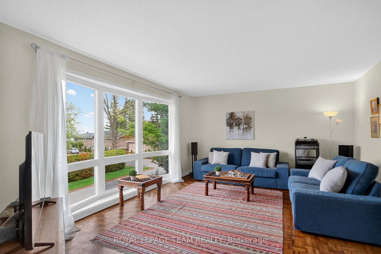136 James Cummings Avenue • Ottawa, ON photo 4