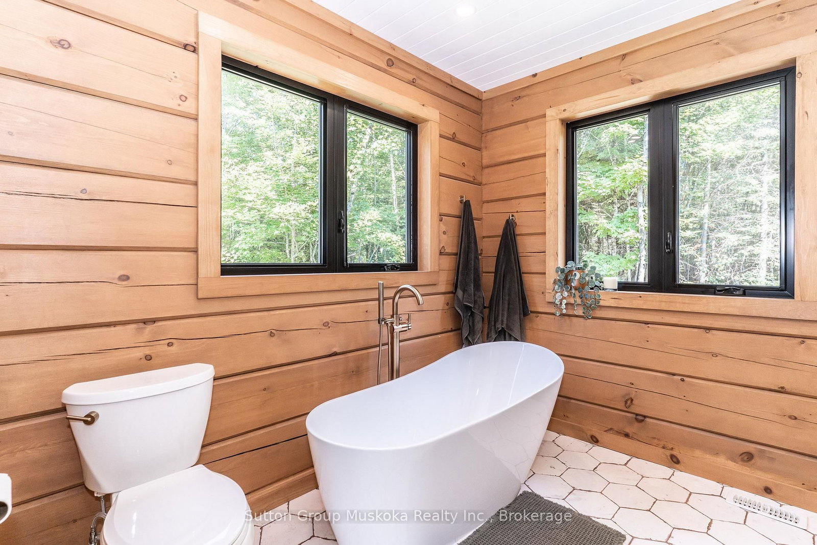 1265 Britannia Road • Huntsville, ON photo 17