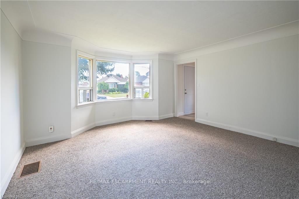 150 Beland Avenue S • Hamilton, ON photo 13
