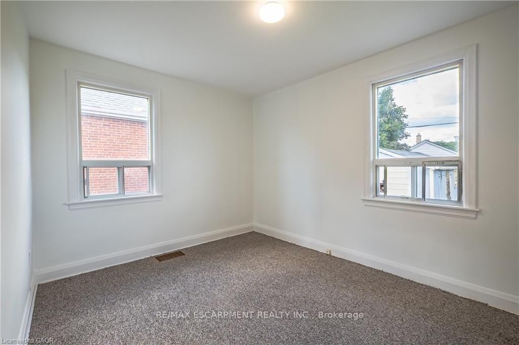 150 Beland Avenue S • Hamilton, ON photo 16