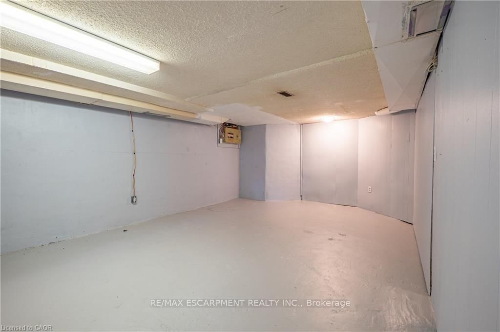 150 Beland Avenue S • Hamilton, ON photo 23