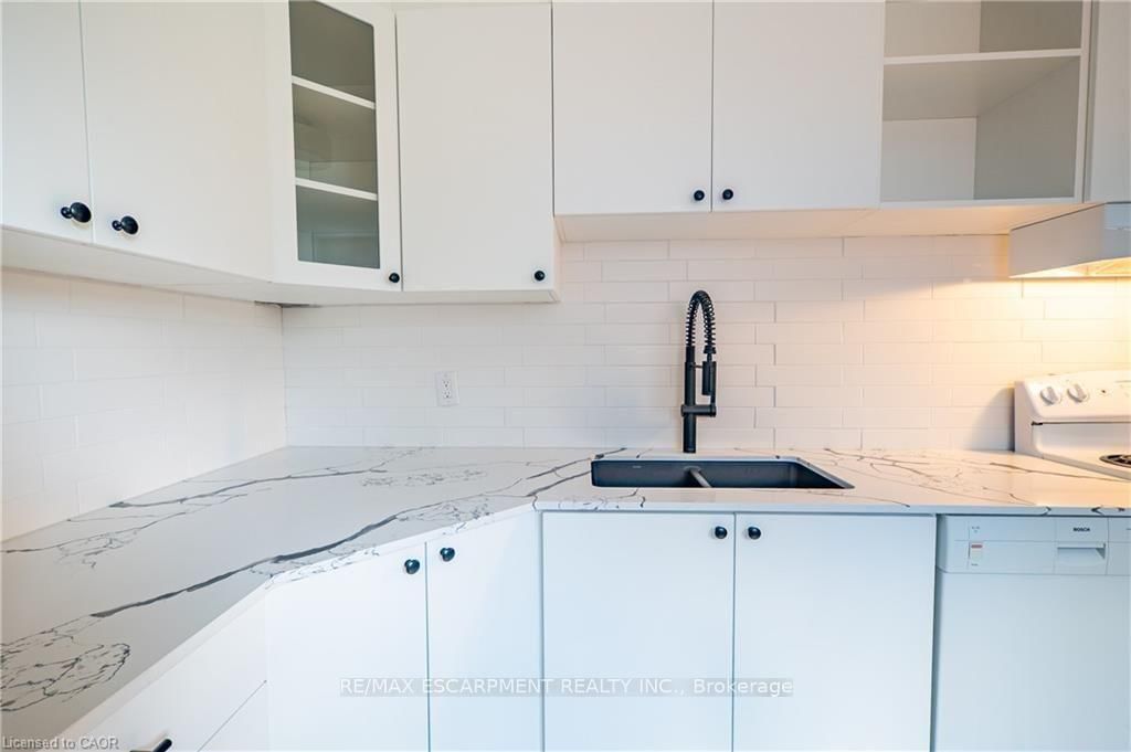 150 Beland Avenue S • Hamilton, ON photo 8