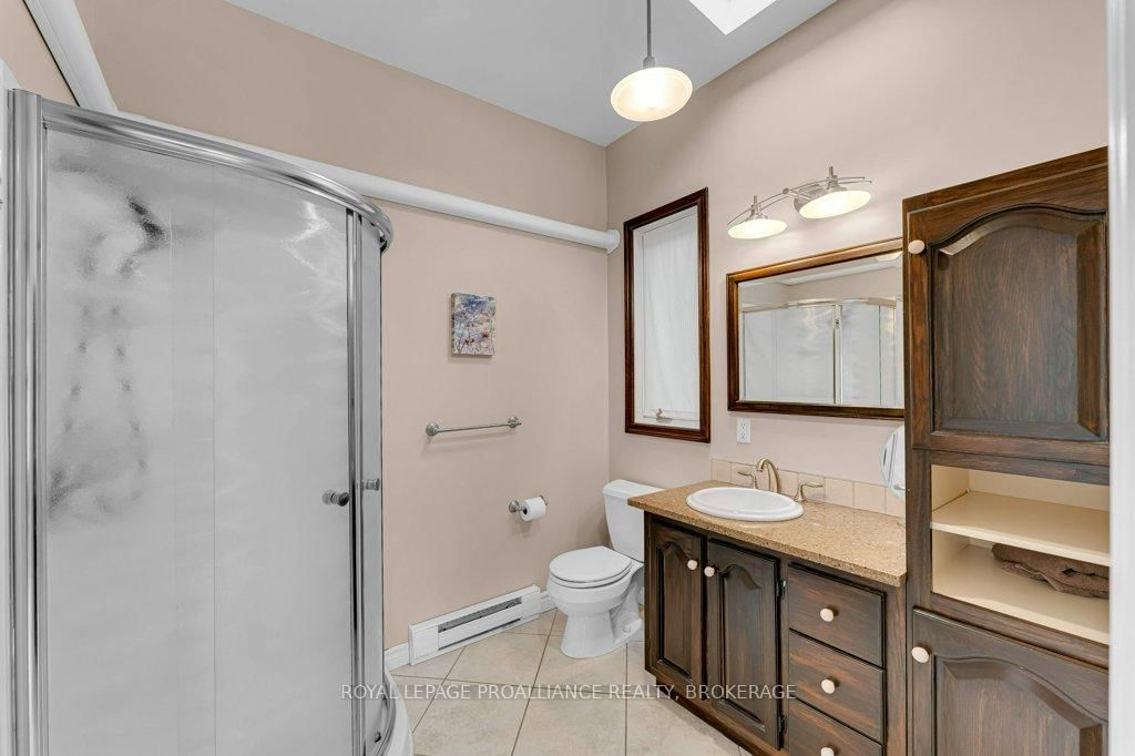 163 Pine Street • Gananoque, ON photo 22