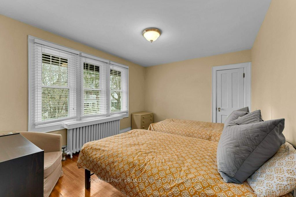 163 Pine Street • Gananoque, ON photo 33