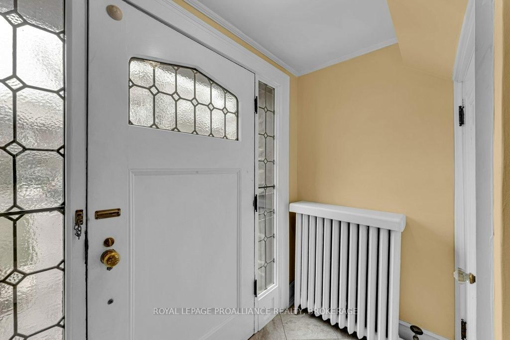 163 Pine Street • Gananoque, ON photo 4