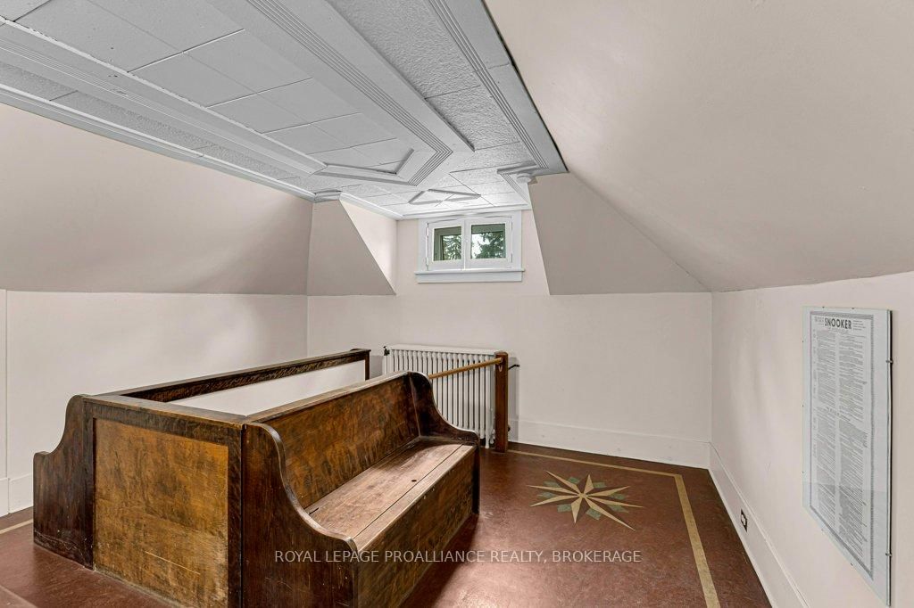 163 Pine Street • Gananoque, ON photo 41