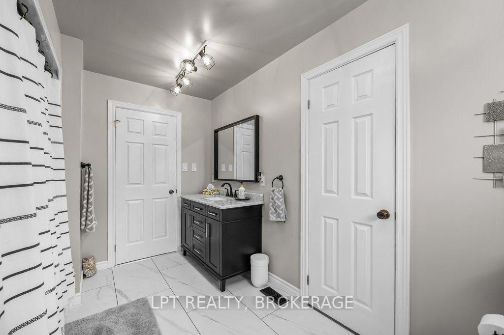 717 County 14 Road • Kaladar, ON photo 20