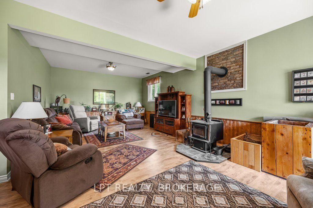 717 County 14 Road • Kaladar, ON photo 37
