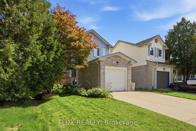 544 Drummerhill Crescent