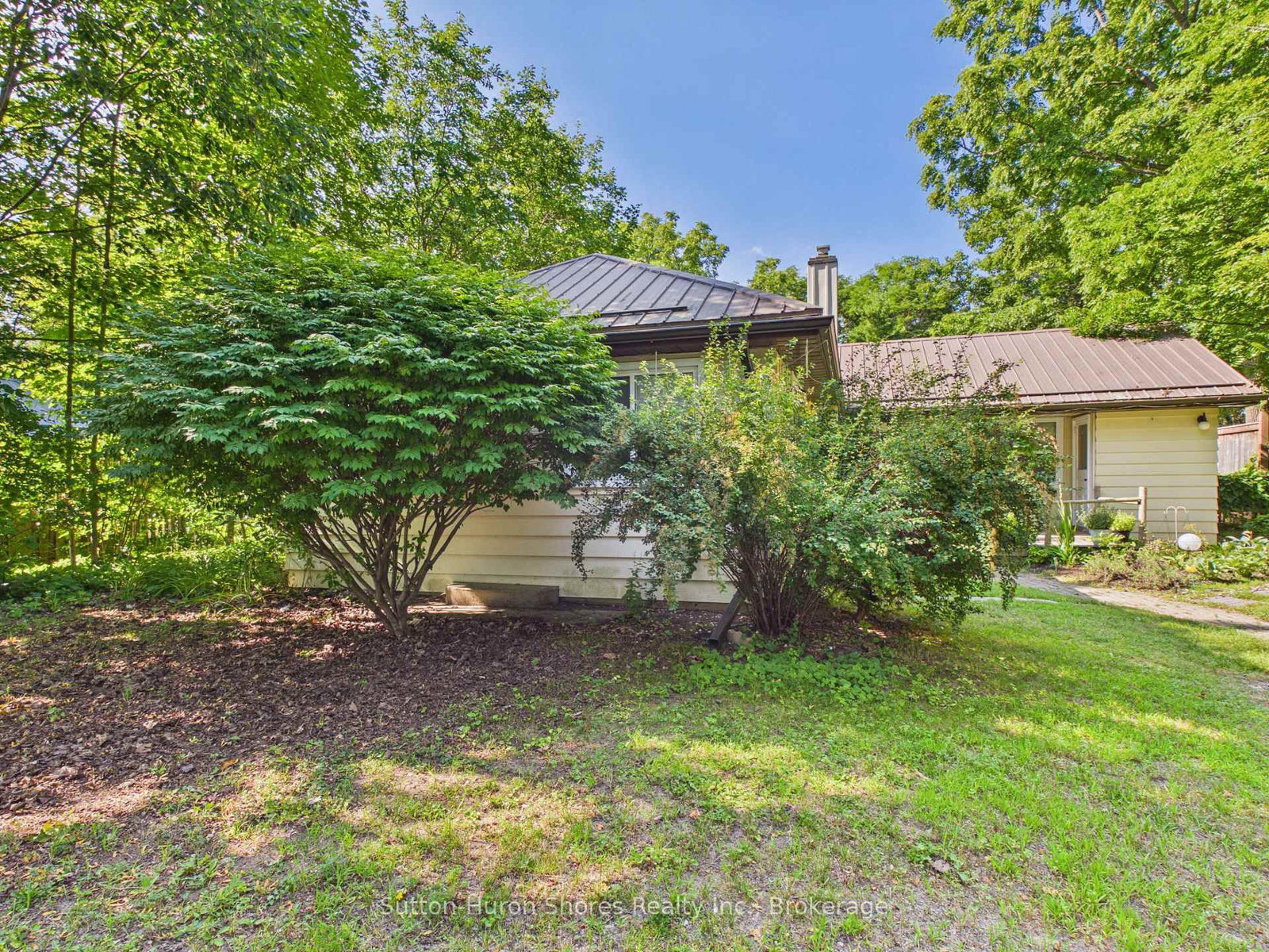418 Elgin Street • Saugeen Shores, ON photo 5