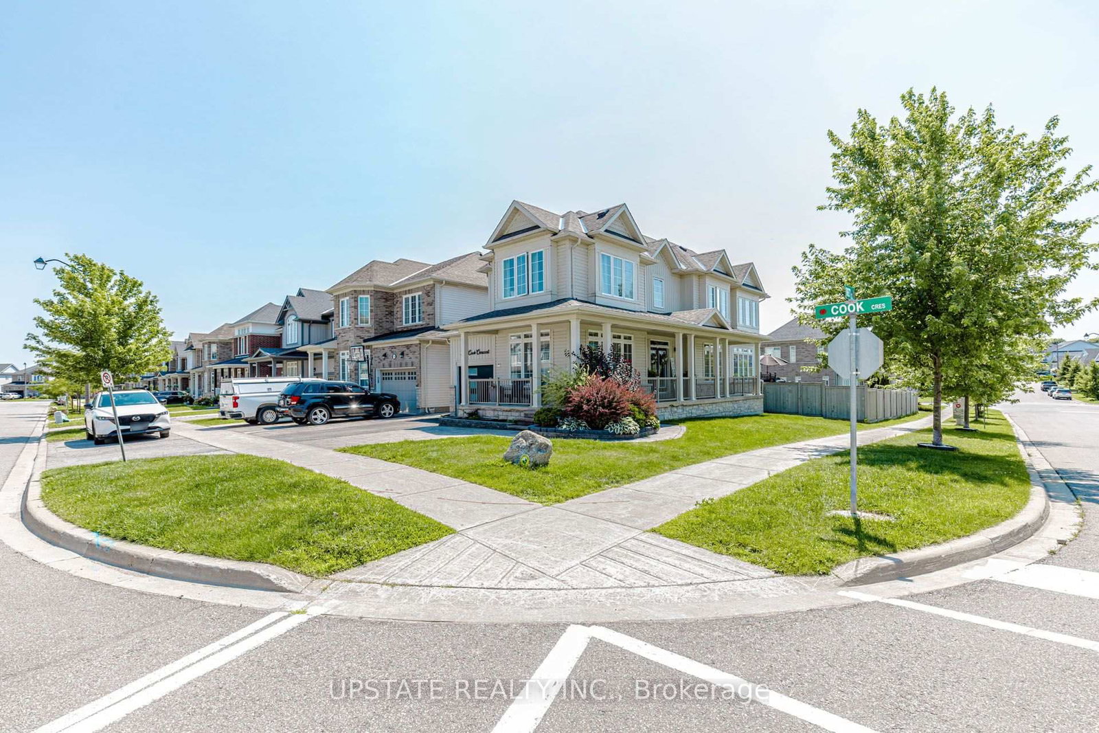 757 Cook Crescent • Shelburne, ON photo 3
