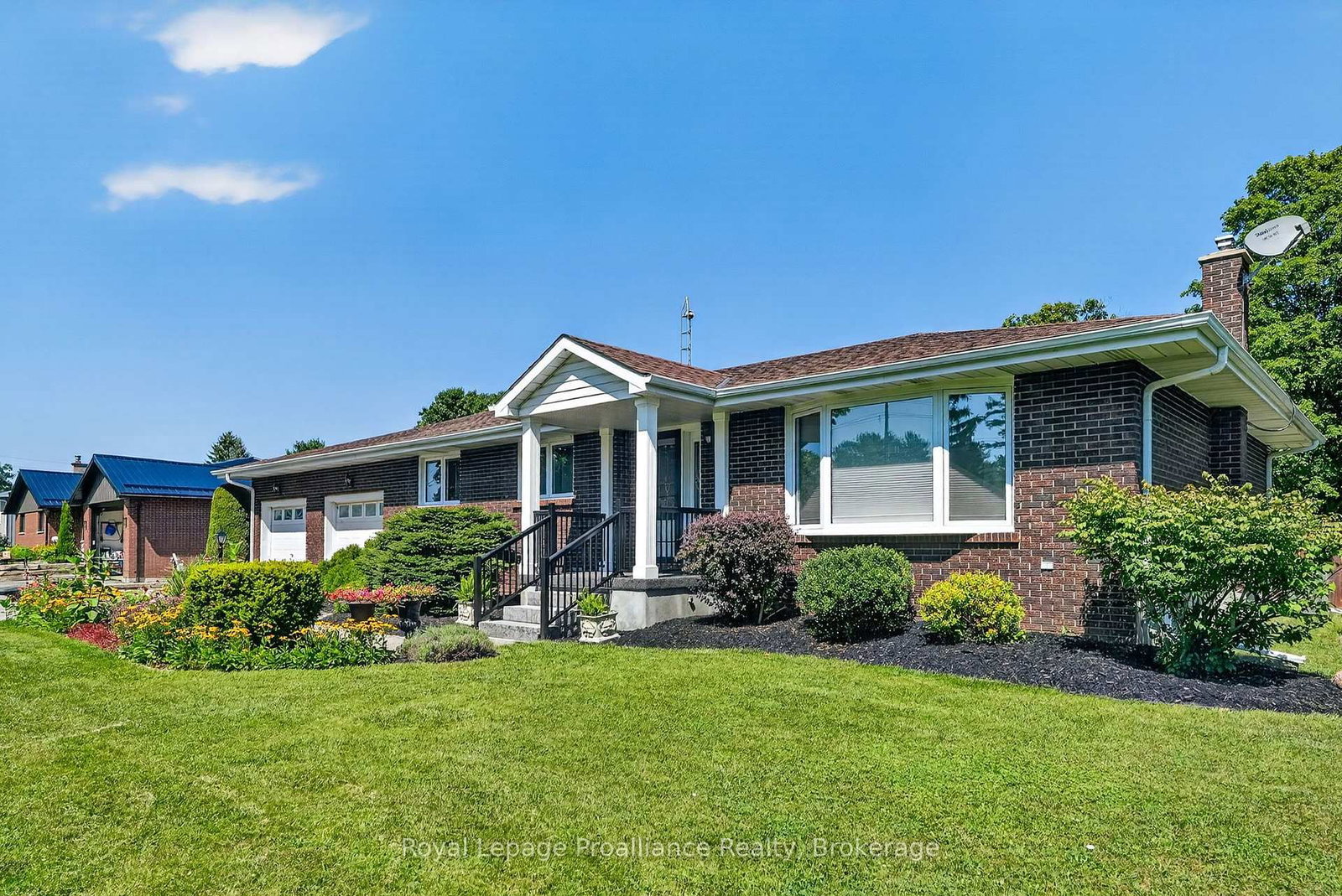 2773 Division Street N • Hamilton Township, ON photo 1