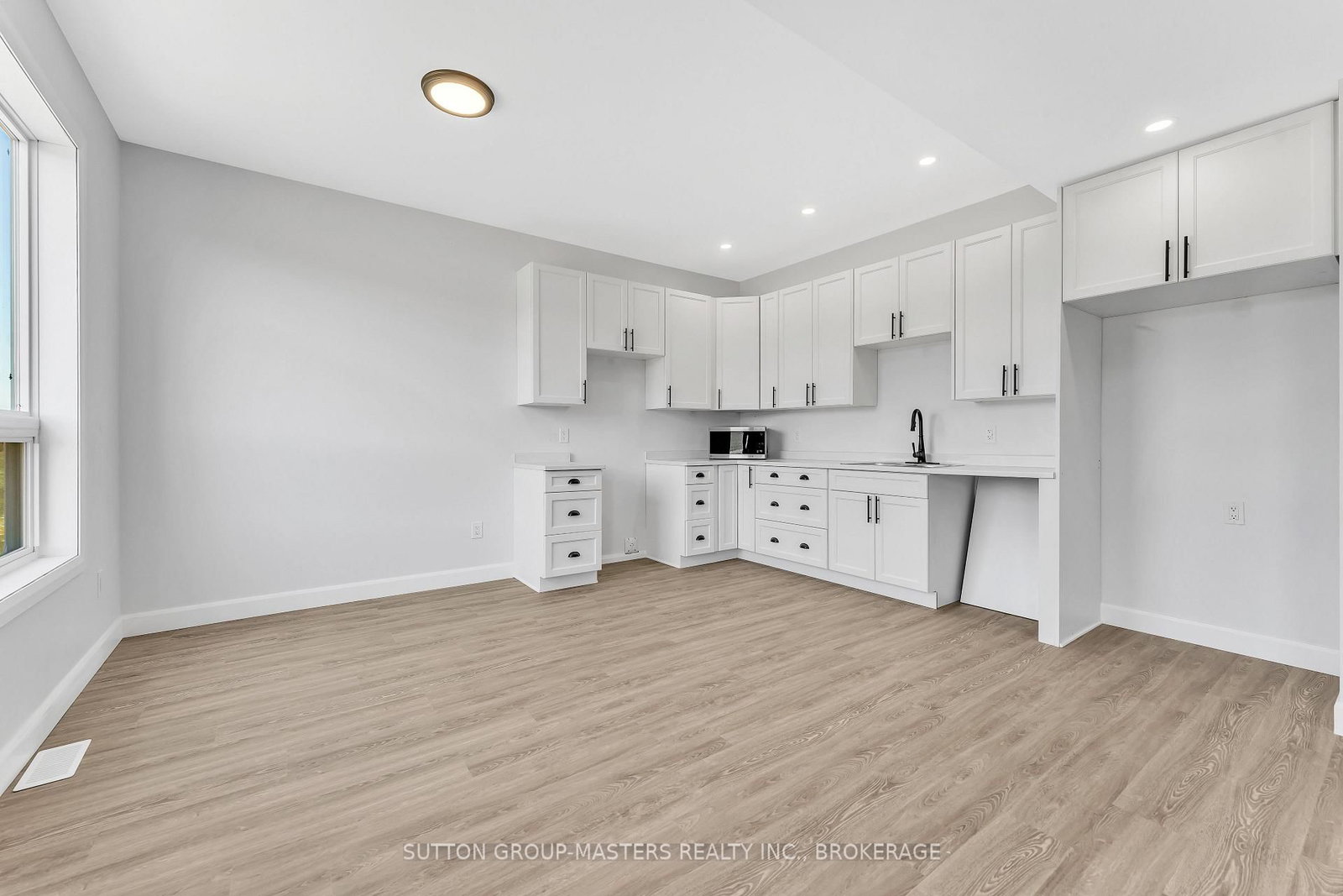 108 Main Street • #B • Front of Leeds & Seeleys Bay, ON photo 11